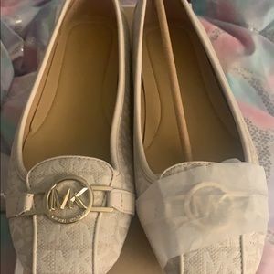 NWT Michael Kors flats size 10